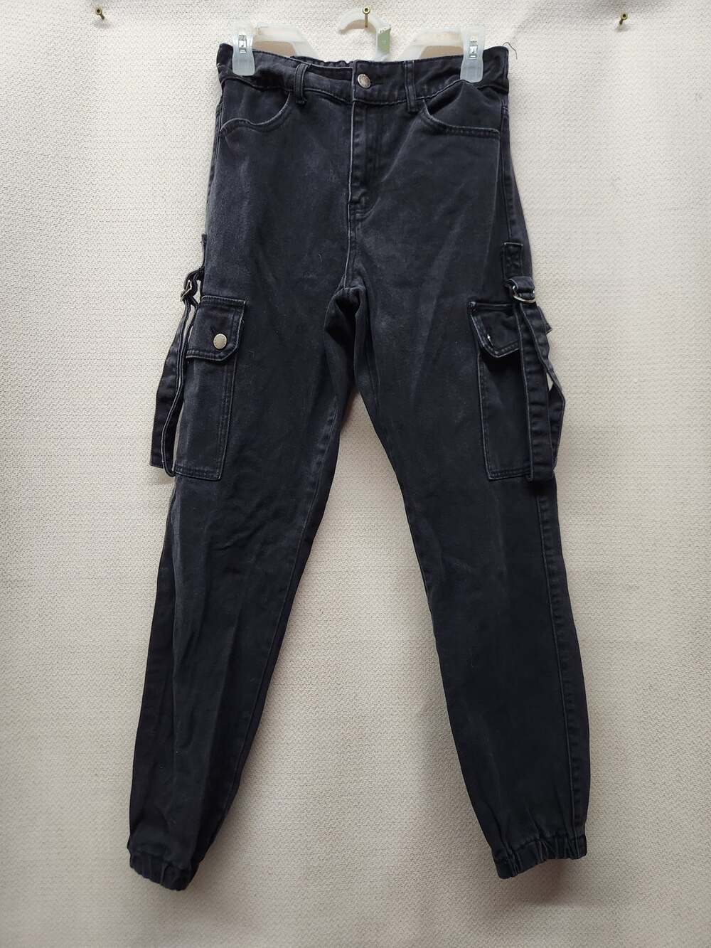 Forever 21 Cargo Black Pants